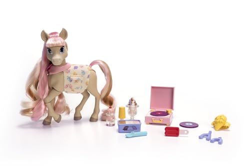 Jakks Pacific Wild Manes Pferdespielzeug für Mädchen, Eisbecher-Spielzeugpferd, neapolitanischer Mähne, Eiscreme-Zubehör und Plattenspieler, für Kinder ab 3 Jahren Jakks Pacific Wild Manes Pferdespielzeug für Mädchen, Eisbecher-Spielzeugpferd, neapolitanischer Mähne, Eiscreme-Zubehör und Plattenspieler, für Kinder ab 3 Jahren von Jakks Pacific