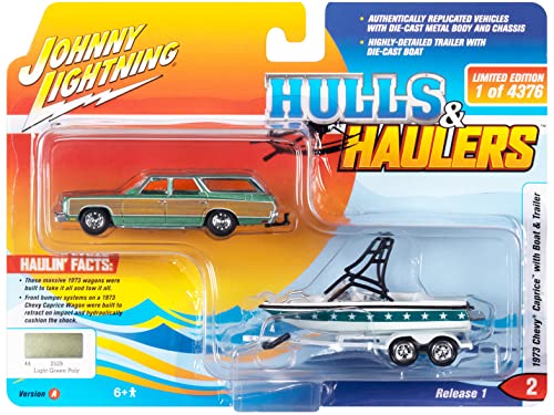 Johnny Lightning 1973 Chevy Caprice Wagon w/Mastercraft Boot and Trailer, JLSP204A von Johnny Lightning