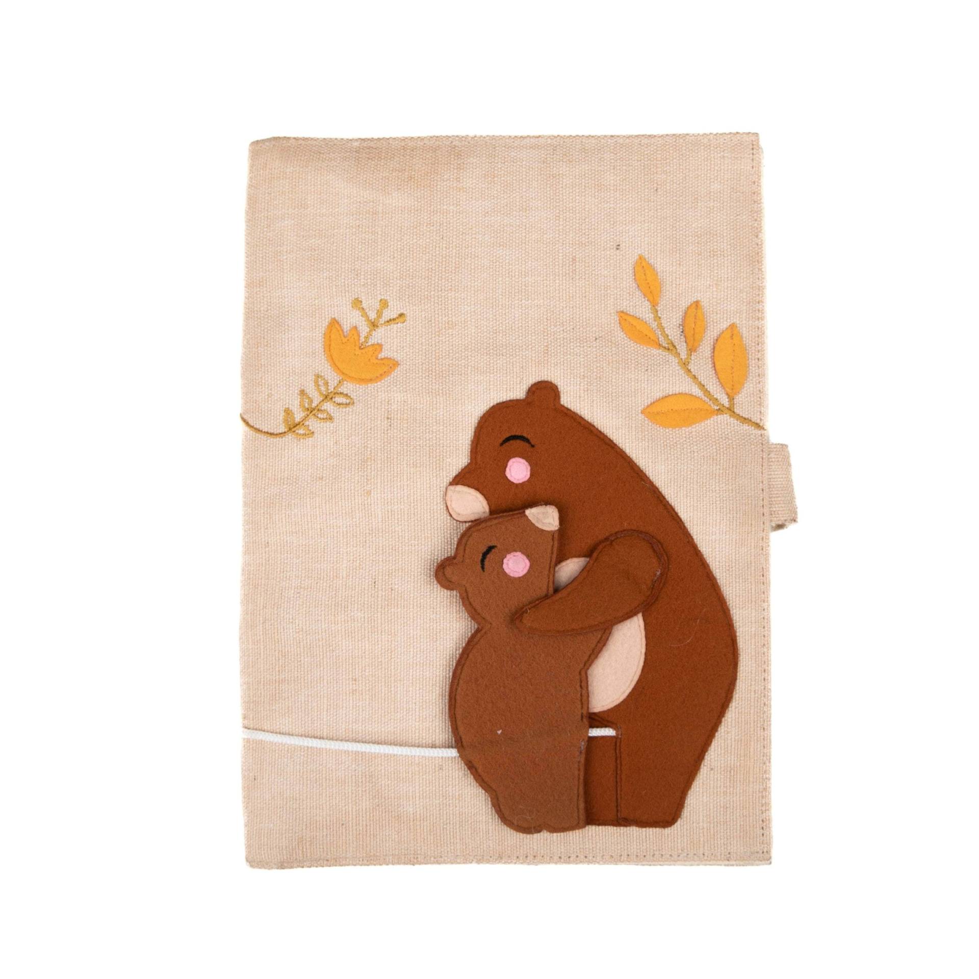 Mutterpass Hülle Bär Mutterpass Hülle Bär von Jolly Designs