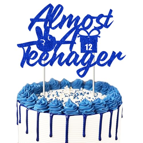 Jollyboom Tortenaufsatz mit Aufschrift "Almost a Teenager", glitzernd, 12. Geburtstag, Jungen, Happy 12th Birthday, Kuchendekoration, Cheers to 12 Years Old Cake Decorations for 12 Year Old Birthday Jollyboom Tortenaufsatz mit Aufschrift "Almost a Teenager", glitzernd, 12. Geburtstag, Jungen, Happy 12th Birthday, Kuchendekoration, Cheers to 12 Years Old Cake Decorations for 12 Year Old Birthday von Jollyboom