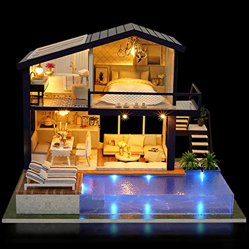 Puppenhaus, hölzerne Miniatur, die dekoratives Verzierungs-Puppenhaus für Kinderkind zusammenbaut(Zeit Wohnung) von Jonlaki
