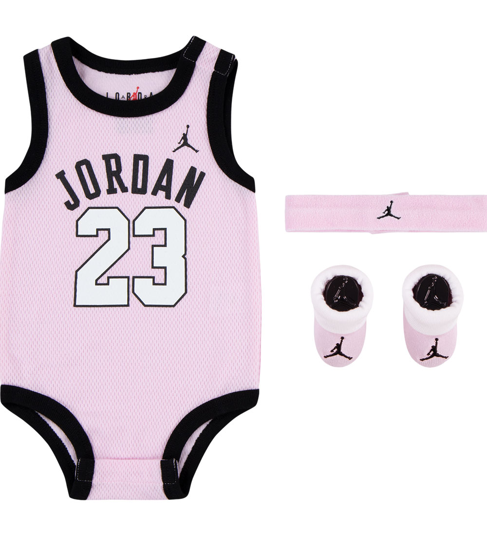 Jordan Geschenkbox - Krabbelschuhe/Haarband/Body ohne Ärmel - Pi - Jordan - 6-12 mt - Body ärmellos Jordan Geschenkbox - Krabbelschuhe/Haarband/Body ohne Ärmel - Pi - Jordan - 6-12 mt - Body ärmellos von Jordan