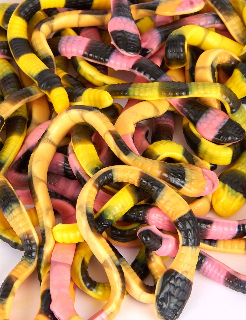 Süssigkeitentüte Schlangen 2kg Süssigkeitentüte Schlangen 2kg von KARNEVAL-MEGASTORE