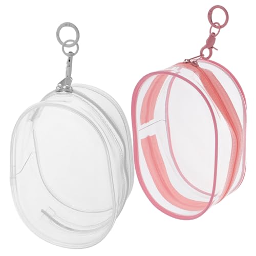 KICHOUSE 2 Stück Durchsichtige Figurenanzeige Taschen mit Schlüsselanhänger Tragbare PVC Taschen für Mini Puppen und Sammlerstücke für Aufbewahrung und Präsentation KICHOUSE 2 Stück Durchsichtige Figurenanzeige Taschen mit Schlüsselanhänger Tragbare PVC Taschen für Mini Puppen und Sammlerstücke für Aufbewahrung und Präsentation von KICHOUSE