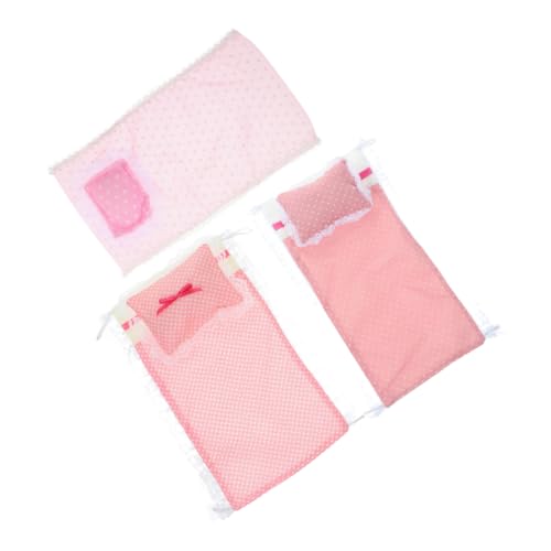 KICHOUSE 3 Sätze Teiliges Puppenhaus Bettwäsche Set mit Miniaturmöbeln und Kissen für Fantasievolles für Puppenhaus Zubehör Einzigartiges Design Pflegeleicht Detailreiche Verarbeitung KICHOUSE 3 Sätze Teiliges Puppenhaus Bettwäsche Set mit Miniaturmöbeln und Kissen für Fantasievolles für Puppenhaus Zubehör Einzigartiges Design Pflegeleicht Detailreiche Verarbeitung von KICHOUSE