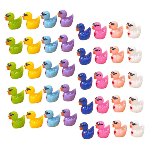 KICHOUSE Mini Tierfiguren Mini Resin Ducks Mini Figuren Aus Resin Mit Sonnenbrillen Für Garten Spielhaus Und Aquarium Dekoration Mini Statue Im Set 8 Farben KICHOUSE Mini Tierfiguren Mini Resin Ducks Mini Figuren Aus Resin Mit Sonnenbrillen Für Garten Spielhaus Und Aquarium Dekoration Mini Statue Im Set 8 Farben von KICHOUSE