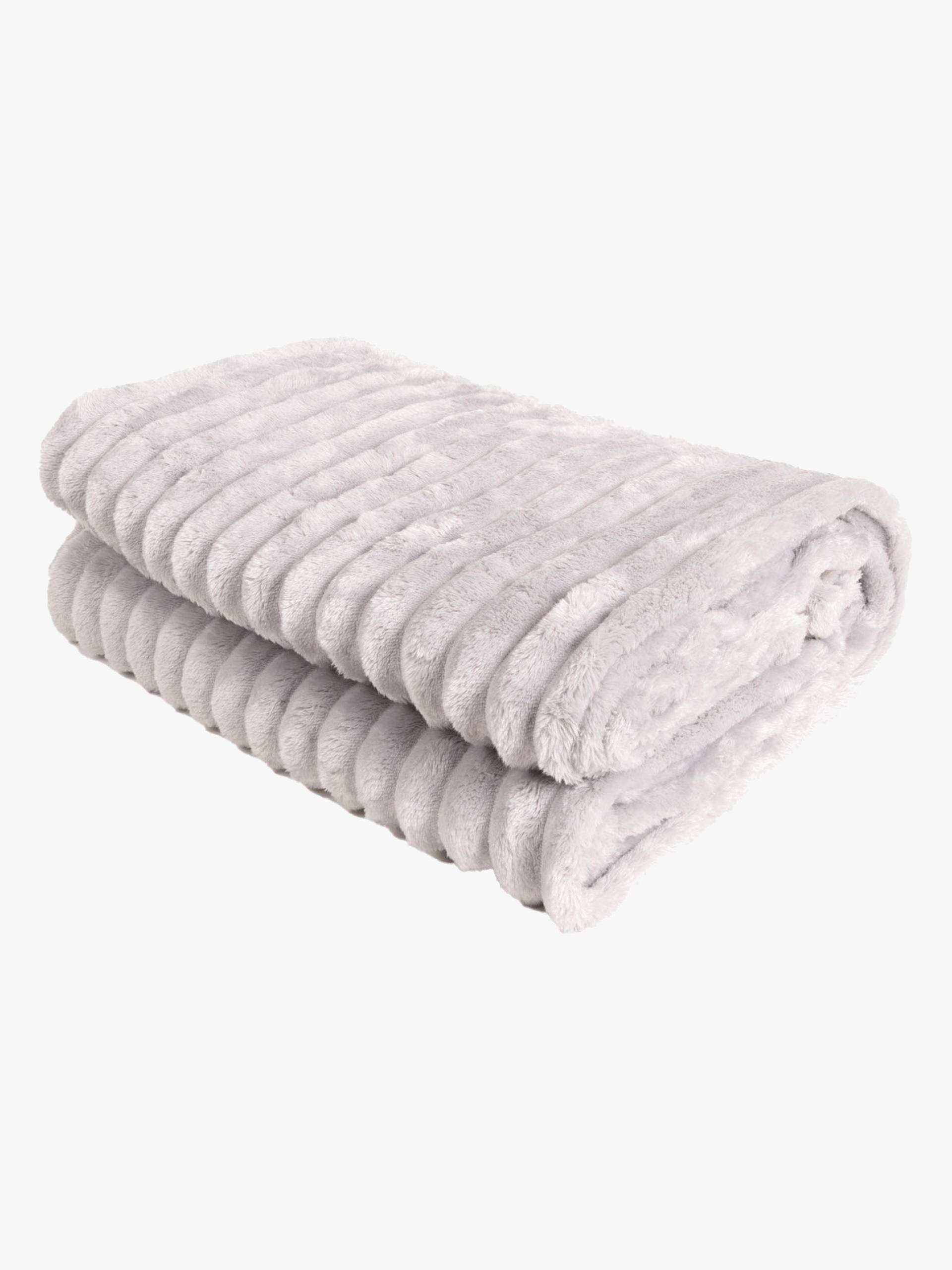 KMCarpets Stripe Decke 130x170, Silber KMCarpets Stripe Decke 130x170, Silber von KMCarpets