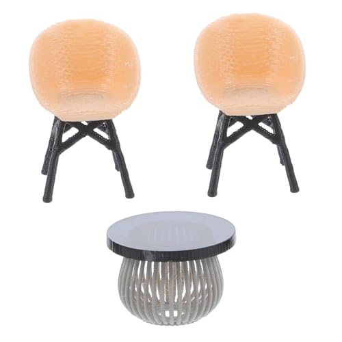 KOMBIUDA 1 Satz Miniaturmöbel Set für Puppenhäuser Teiliges Set mit Rattanstühlen und Balkon Tisch für Gartenornamente und Kreative DIY Projekte Resistent und Detailgetreu Gestaltet von KOMBIUDA