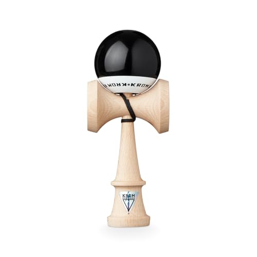KROM Kendama POP LOL Schwarz - aus zertifiziertem Buchenholz - Hohe Holzqualität - Für Anfänger und Profis - Pack : Ersatzschnur + Stickers KROM Kendama POP LOL Schwarz - aus zertifiziertem Buchenholz - Hohe Holzqualität - Für Anfänger und Profis - Pack : Ersatzschnur + Stickers von KROM