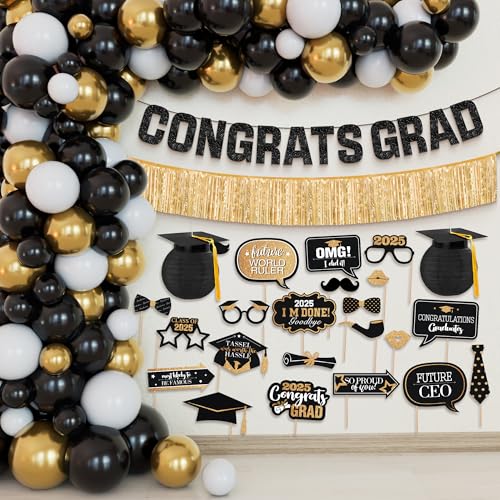 Gold und Schwarz Congrats Grad Set von KatchOn