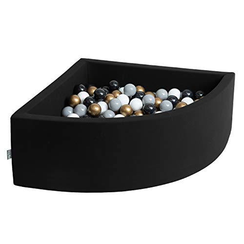KiddyMoon Viertel Eckig Bällebad Bällepool 90X30cm/200 Bälle ∅ 7Cm Ballgruben Für Babys Spielbad Kleinkinder, Hergestellt In Der EU, Schwarz:Weiß/Grau/Schwarz/Gold KiddyMoon Viertel Eckig Bällebad Bällepool 90X30cm/200 Bälle ∅ 7Cm Ballgruben Für Babys Spielbad Kleinkinder, Hergestellt In Der EU, Schwarz:Weiß/Grau/Schwarz/Gold von KiddyMoon
