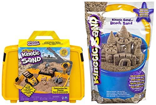 Kinetic Sand Baustellen Koffer mit 907 g Kinetic Sand & Beach Sand 1,4 kg - echter Strandsand für Indoor Sandspiel von Kinetic Sand