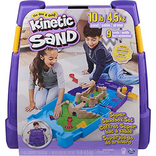Kinetic Sand Super Sandbox - mit 4,5 kg original magischem kinetischem Sand aus Schweden und viel Zubehör für kreatives Indoor-Sandspiel, für Kinder ab 3 Jahren von Kinetic Sand