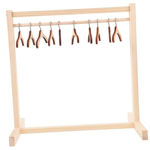 Kisangel 1 Satz Puppen Kleiderständer aus Holz für Puppenhaus mit Kleiderbügeln Praktischer und Stabiler Kleider Rack für Puppenbekleidung für Kreatives Kisangel 1 Satz Puppen Kleiderständer aus Holz für Puppenhaus mit Kleiderbügeln Praktischer und Stabiler Kleider Rack für Puppenbekleidung für Kreatives von Kisangel