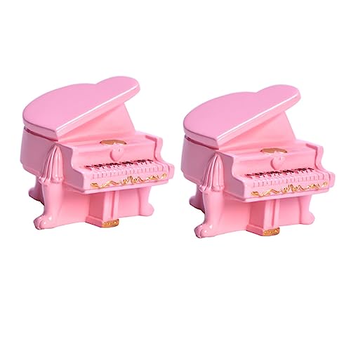 Kisangel 2 Stück Klaviermodelldekoration Mini Puppenhaus Klavier Puppenhaus-Musikinstrumente Piano-Modell Klavierförmiges Dollhouse Decor Musikinstrumentendekoration Harz Rosa Kisangel 2 Stück Klaviermodelldekoration Mini Puppenhaus Klavier Puppenhaus-Musikinstrumente Piano-Modell Klavierförmiges Dollhouse Decor Musikinstrumentendekoration Harz Rosa von Kisangel
