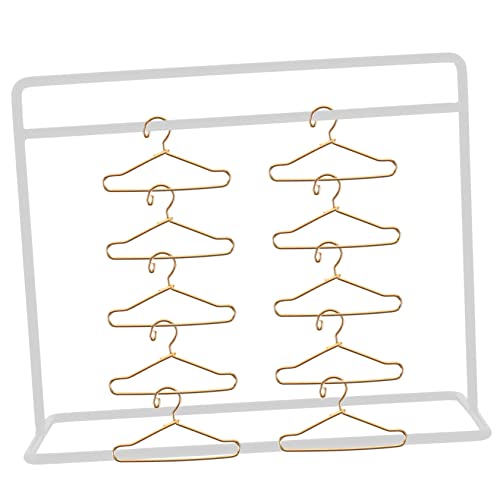 Kisangel Mini Kleiderbügel für Puppen Teiliges mit Hängern und Kleiderständer Weiß für Puppenkleidung und Puppenhaus Zubehör für Kreative Aufbewahrung und Präsentation Kisangel Mini Kleiderbügel für Puppen Teiliges mit Hängern und Kleiderständer Weiß für Puppenkleidung und Puppenhaus Zubehör für Kreative Aufbewahrung und Präsentation von Kisangel