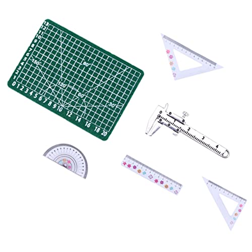 Kisangel Miniatur Metall Vernier Messschieber Modell Stabiles Mini Lineal und Schneidematte Puppenhaus Zubehör Kleine Lernhilfe für Detailreiche Szenengestaltung von Kisangel