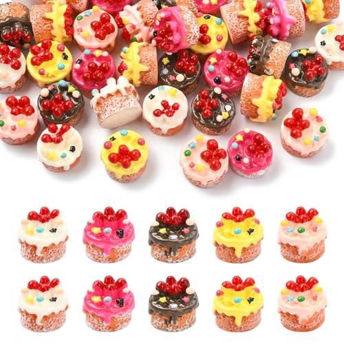 KitBeads Miniatur-Erdbeerkuchen-Figuren aus Kunstharz, 5 Farben, Mini-Geburtstags-Cupcake-Figuren zum Basteln, Dolihouse Mikro-Landschaftsdekoration, 40 Stück von KitBeads