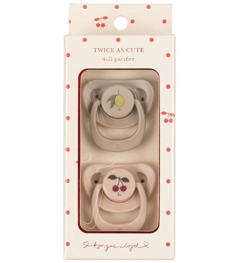 Konges Sløjd Schnuller - 2er-Pack - Doll Schnuller - Cherry/Lemo - Konges Sløjd - One Size - Puppenzubehör Konges Sløjd Schnuller - 2er-Pack - Doll Schnuller - Cherry/Lemo - Konges Sløjd - One Size - Puppenzubehör von Konges Sløjd