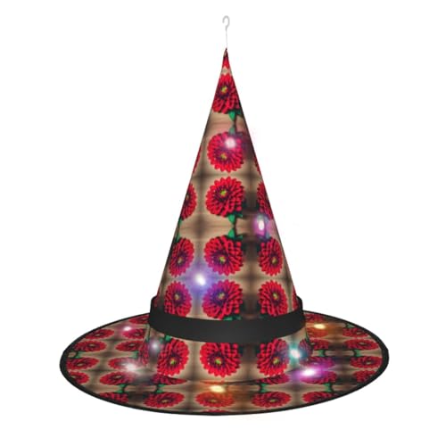 Kycvds Holzbrett mit Retro-Blume, rote Dahlie, Halloween-Hexenhüte sind mit Lichtern verziert, die große Halloween-Partyzubehör dekorieren. Kycvds Holzbrett mit Retro-Blume, rote Dahlie, Halloween-Hexenhüte sind mit Lichtern verziert, die große Halloween-Partyzubehör dekorieren. von Kycvds