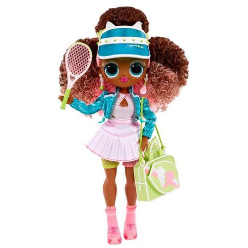 L.O.L. Surprise! OMG Sports Modepuppe mit 20 Überraschungen - Court Cutie - Mit toller Fashion und Sport-Accessoires - Für Kinder ab 4 Jahren L.O.L. Surprise! OMG Sports Modepuppe mit 20 Überraschungen - Court Cutie - Mit toller Fashion und Sport-Accessoires - Für Kinder ab 4 Jahren von L.O.L. Surprise!