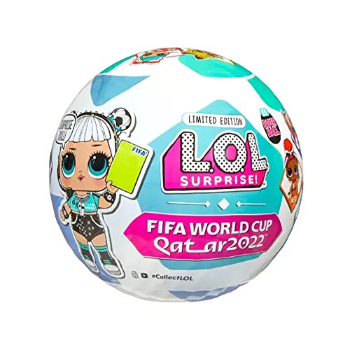 L.O.L. Surprise! X FIFA WM Katar 2022 Puppen in limitierter Auflage - ZUFÄLLIGE Auswahl - 7 Fußball Überraschungen, wie Outfit, Schuhe, Exklusive Sammelkarten und Accessoires - Ab 4 Jahren L.O.L. Surprise! X FIFA WM Katar 2022 Puppen in limitierter Auflage - ZUFÄLLIGE Auswahl - 7 Fußball Überraschungen, wie Outfit, Schuhe, Exklusive Sammelkarten und Accessoires - Ab 4 Jahren von L.O.L. Surprise!