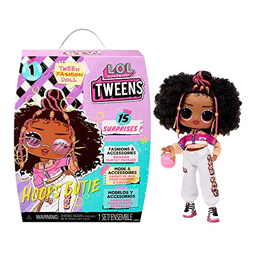 LOL Surprise Tweens Puppe- 15 Überraschunge mit Mode, Zubehör, Haarbürste, Kleiderbügel, Puppenständer und mehr - Tolles Geschenk für Kinder - Hoops Cutie von L.O.L. Surprise!