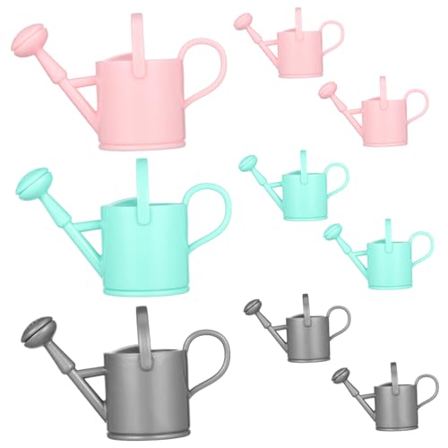 LALADEFIEE 9 Stück Teiliges Miniatur Gießkannen aus Stabilem Abs Plastik Farbenfrohe Mini Puppenhaus Gartengeräte für Realistisches Wasserspritzen und Dekoration für Puppenstuben und von LALADEFIEE