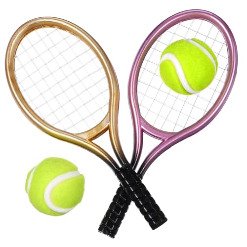 LALADEFIEE Miniatur Tennisschläger Und Bälle 2 Sätze Mini-tennisset Puppenhaus Zubehör DIY Mini Haus Deko Kinderspielzeug LALADEFIEE Miniatur Tennisschläger Und Bälle 2 Sätze Mini-tennisset Puppenhaus Zubehör DIY Mini Haus Deko Kinderspielzeug von LALADEFIEE