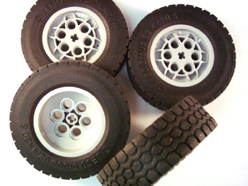 4 Stück LEGO "LKW Reifen 62.4 x 20S mit Neu-Hellgrauer Felge". 4 Stück LEGO "LKW Reifen 62.4 x 20S mit Neu-Hellgrauer Felge". von LEGO