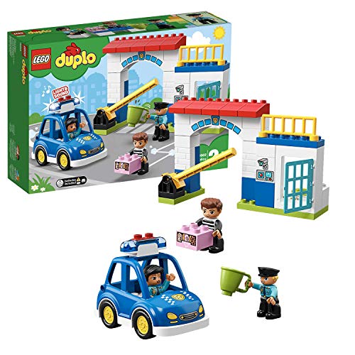 LEGO 10902 DUPLO Polizeistation mit Polizeiauto, Gefängniszelle und 2 Polizisten als Minifiguren, Licht & Geräusche, Spielzeuge für Kleinkinder von LEGO
