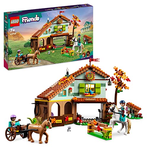 LEGO Friends Autumns Reitstall Set mit 2 Spielzeug-Pferden, Kutsche und Reitzubehör, Reitstall- und Pferdespielzeug, Bauernhof-Tier-Geschenk für Mädchen, Jungen und Kinder ab 7 Jahren 41745 von LEGO