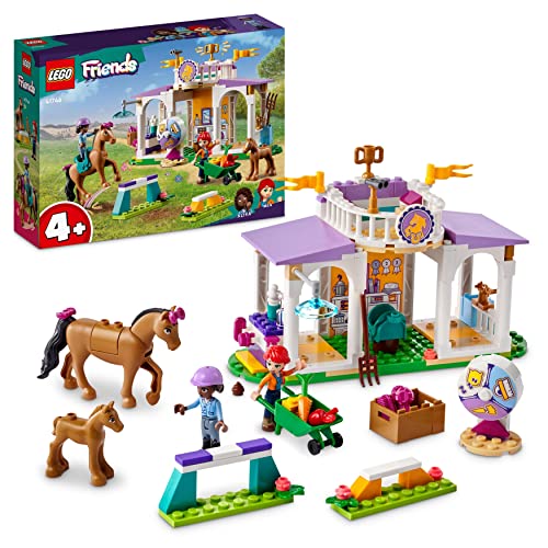 LEGO Friends Reitschule Set mit 2 Spielzeug-Pferden, Aliya und Mia Mini-Puppen, Reitstall- und Pferdespielzeug, Tierpflege-Geschenk für Kinder, Mädchen und Jungen ab 4 Jahre 41746 von LEGO