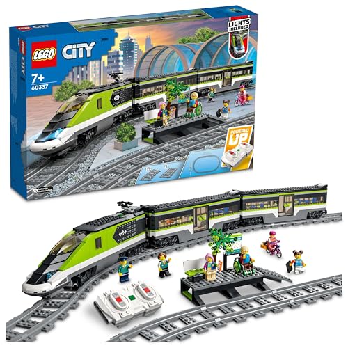 LEGO City Personen-Schnellzug, Set mit ferngesteuertem Zug, Eisenbahn-Spielzeug mit Scheinwerfern, 2 Wagen und 24 Schienen-Elementen, Geschenk für Kinder, Jungen und Mädchen 60337 von LEGO