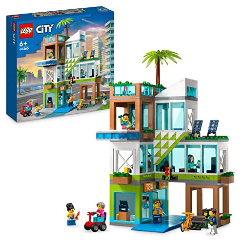 LEGO City Appartementhaus Set, Konstruktions-Spielzeug mit Eckladen, Wohnzimmer, Küche und Schlafzimmer, mit Scooter, Fahrrad, 6 Minifiguren und Einer Straßenplatte 60365 von LEGO