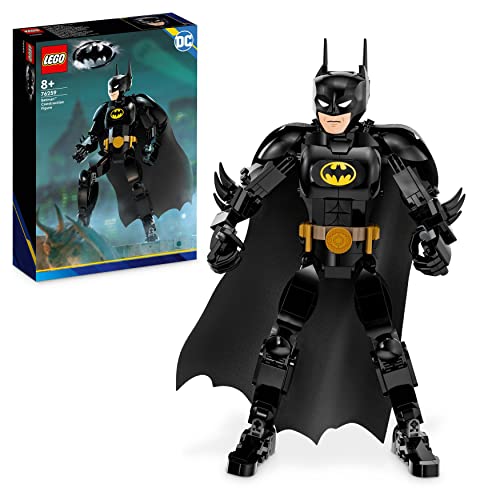 LEGO DC Batman Baufigur, Superhelden Action Figur und Dekoration, die auf dem Batman-Film von 1989 basiert, Figur mit Umhang, Spielzeug und Sammlerstück aus Gotham City für Kinder ab 8 Jahren 76259 von LEGO
