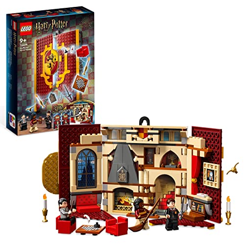 LEGO 76409 Harry Potter Hausbanner Gryffindor Set, Hogwarts-Wappen für Mädchen und Jungen, Gemeinschaftsraum-Spielzeug oder Wanddeko, aufklappbares Reisespielzeug, Sammlerstück mit 3 Minifiguren von LEGO