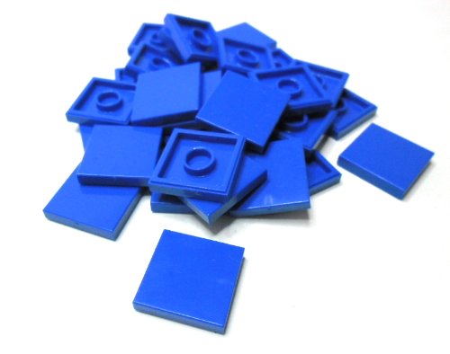 LEGO City Classic Basic – 30 Blaue 2x2 Fliesen (3068b) | Vielseitige Bausteine für kreative Designs und lebendige Landschaften von LEGO