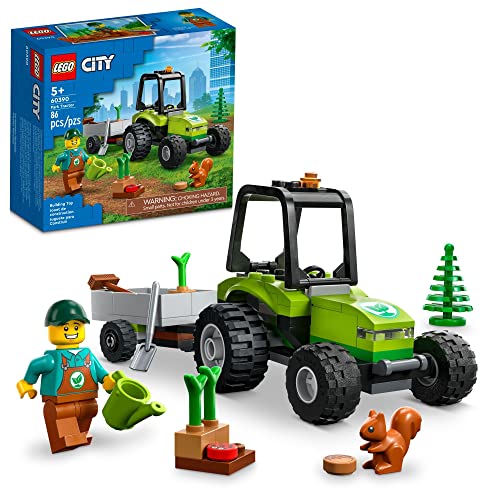 LEGO City Park Traktor 60390 - Spielzeug mit Anhänger für Kinder ab 5 Jahren - Bauernhof Fahrzeug Bauset mit Tierfiguren und Gärtner-Minifigur - Geschenkidee von LEGO
