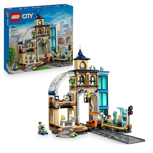 LEGO City Set Hauptbahnhof mit Spielzeug-Wartungsfahrzeug, Aufzug, Fahrkartenautomat, 2 Bahnsteigen und einem Gleisstück sowie 6 Mini-Figuren – Geschenk für Jungen und Mädchen ab 7 Jahren – 60469 LEGO City Set Hauptbahnhof mit Spielzeug-Wartungsfahrzeug, Aufzug, Fahrkartenautomat, 2 Bahnsteigen und einem Gleisstück sowie 6 Mini-Figuren – Geschenk für Jungen und Mädchen ab 7 Jahren – 60469 von LEGO
