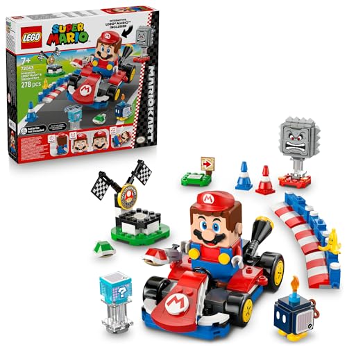 LEGO Mario Kart - Interaktiver Mario & Standard-Kart - Nintendo Spielzeug - Spiel Rennstrecke mit Auto, 3 Figuren, Podium & Barrieren - Gamer Geschenk für Jungen & Mädchen ab 7 Jahren - 72043 LEGO Mario Kart - Interaktiver Mario & Standard-Kart - Nintendo Spielzeug - Spiel Rennstrecke mit Auto, 3 Figuren, Podium & Barrieren - Gamer Geschenk für Jungen & Mädchen ab 7 Jahren - 72043 von LEGO