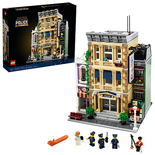 LEGO Police Station 10278 Building Kit; A Highly Detailed Displayable Model for Adults, New 2021 (2,923 Pieces) von LEGO