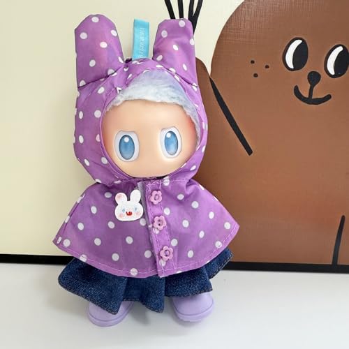 Geeignet für 17 cm-LABU Kleidung, kleiner Poncho mit Kapuze, Umhang, Rock, Schuhe (lila, weiß, gepunktet, Regenmantel + Jeansrock + lila Regenstiefel) von LIANTRADECOM