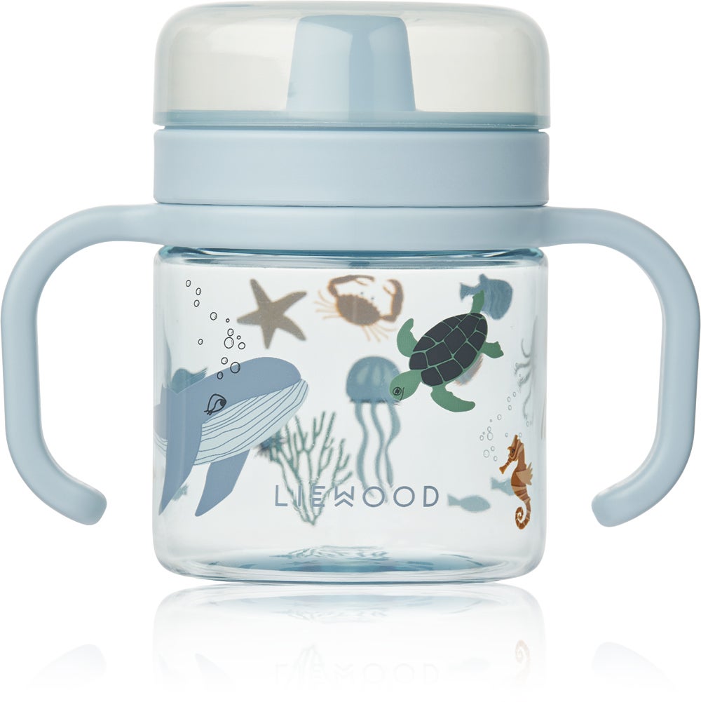 LIEWOOD Kylo Tritan Schnabeltasse 280 ml, Sea Creature/Sandy LIEWOOD Kylo Tritan Schnabeltasse 280 ml, Sea Creature/Sandy von LIEWOOD