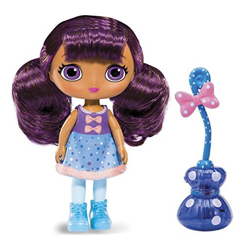 Little Charmers, 8 Lavender Doll with Light Up Broom by LITTLE CHARMERS von Air Hogs