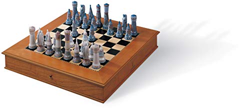 LLADRÓ Mittelalterliches Schachspiel, Komplett (Figuren + Box). Schachpiel. Porzellan. von LLADRÓ