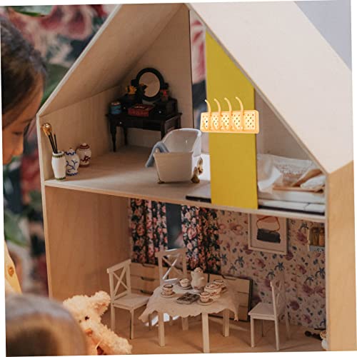LOPUNER Miniatur Wandhaken Modell aus Kunststoff Praktischer Puppenhaus Kleiderständer Originalholzfarben Vielseitige Dekoration für DIY Bastelprojekte und Puppenzimmergestaltung LOPUNER Miniatur Wandhaken Modell aus Kunststoff Praktischer Puppenhaus Kleiderständer Originalholzfarben Vielseitige Dekoration für DIY Bastelprojekte und Puppenzimmergestaltung von LOPUNER