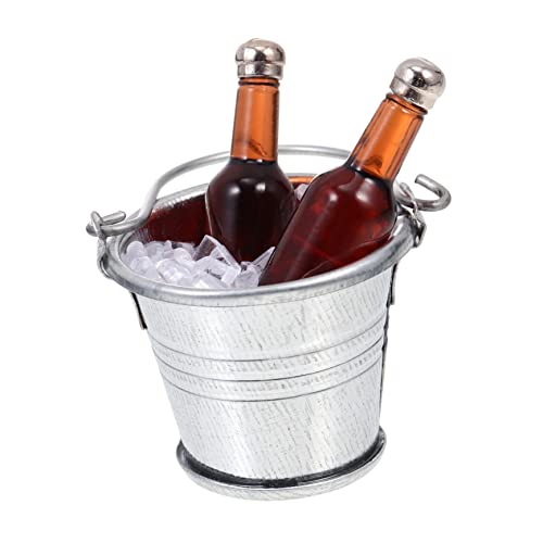 LRXIYODE Dekoratives Miniatur Bar Set mit Kleinem Eisenkübel Realistisches Bierflaschen und Eiswürfel Set für Puppenhaus Mikro Landschaftsdekoration und Tischaccessoire LRXIYODE Dekoratives Miniatur Bar Set mit Kleinem Eisenkübel Realistisches Bierflaschen und Eiswürfel Set für Puppenhaus Mikro Landschaftsdekoration und Tischaccessoire von LRXIYODE