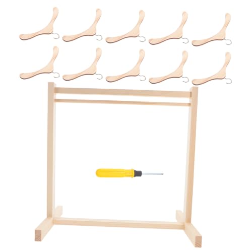 LRXIYODE Holzpuppen Kleiderständer mit Rutschfestem Mechanismus Miniatur Puppenbügel für Verschiedene Puppengrößen Leichtes Tragbares Puppenkleiderregal für Ordentliche Aufbewahrung und LRXIYODE Holzpuppen Kleiderständer mit Rutschfestem Mechanismus Miniatur Puppenbügel für Verschiedene Puppengrößen Leichtes Tragbares Puppenkleiderregal für Ordentliche Aufbewahrung und von LRXIYODE