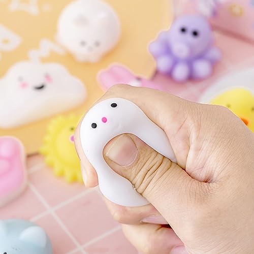 LYEAA TPR Weichkleber Stressabbau Spielzeug Cartoon zufälliger Stil Squeeze Stress Relief Spielzeug tragbare Spielequellen Elastizität Mini Soft für Kinder von LYEAA